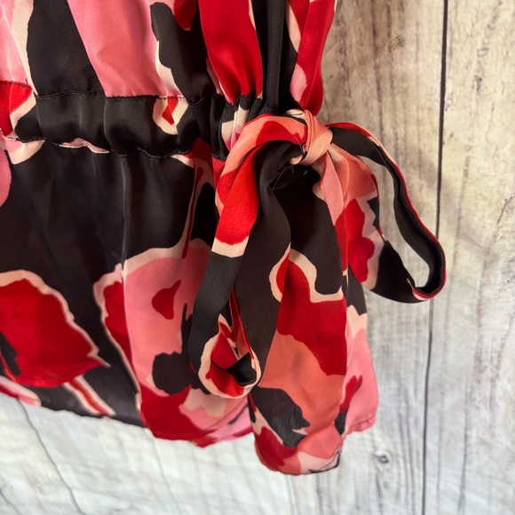 Eloquii floral Red and Pink Tie Front Tunic with 3/4 Sleeves 16W - Picture 7 of 7